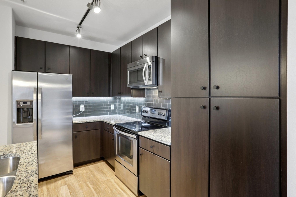 1900 Barton Springs Rd - Photo 12