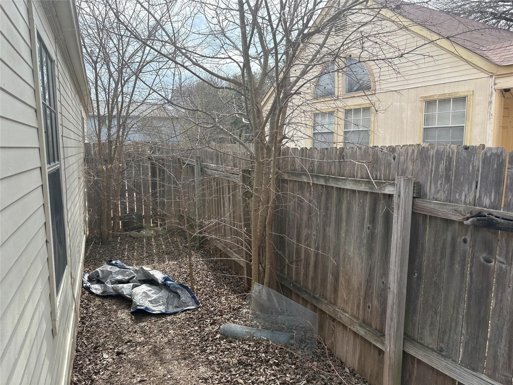 8811-b Pineridge Dr - Photo 9
