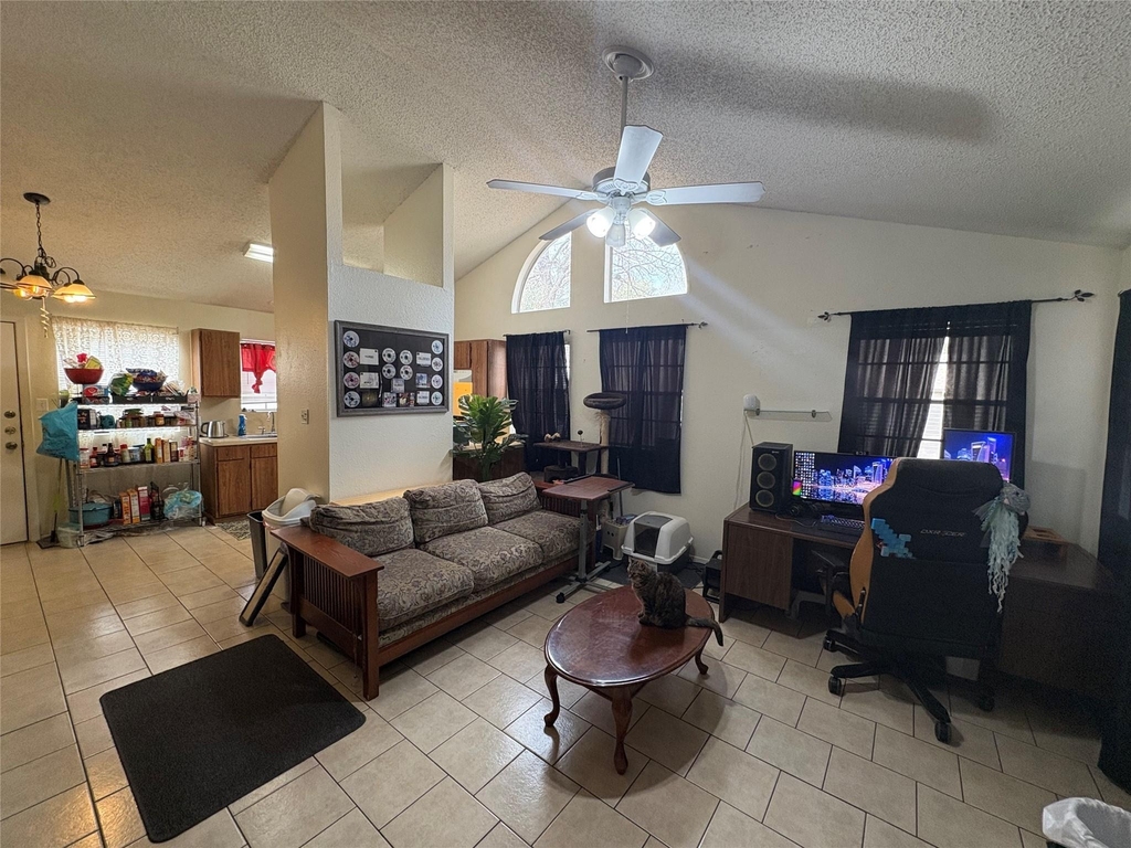 8811-b Pineridge Dr - Photo 2