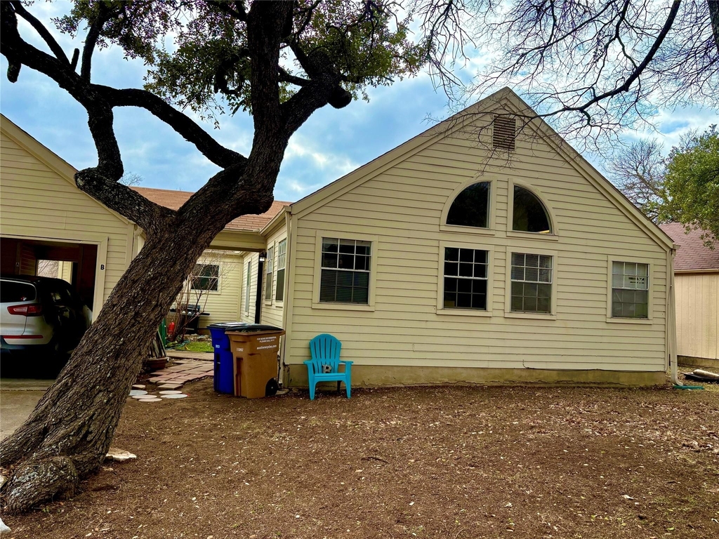 8811-b Pineridge Dr - Photo 0