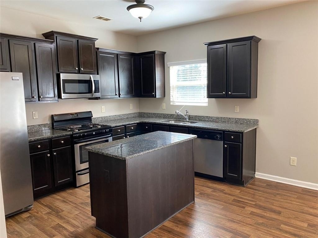 2392 Newbury Oaks Court - Photo 5