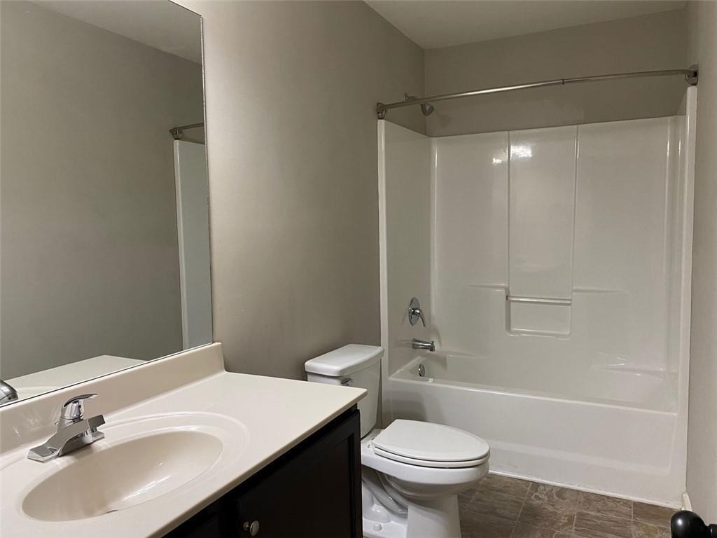 2392 Newbury Oaks Court - Photo 15
