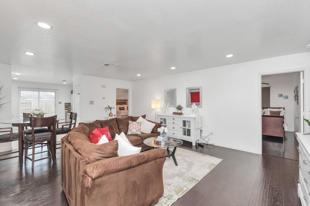 7327 Enchanted Creek Drive - Photo 5