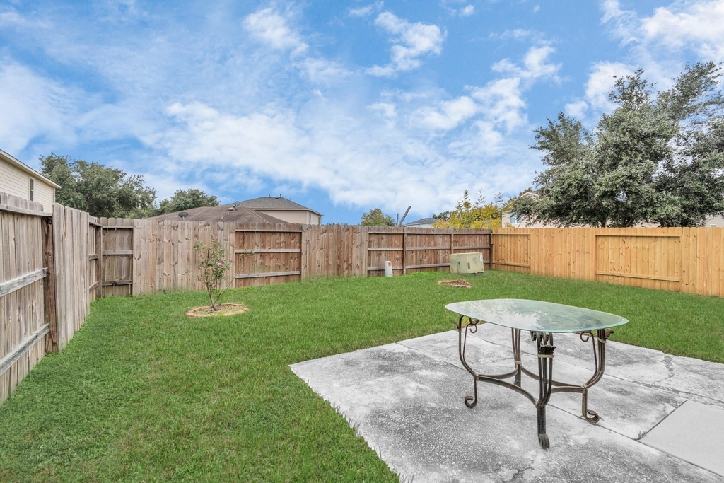 7327 Enchanted Creek Drive - Photo 31