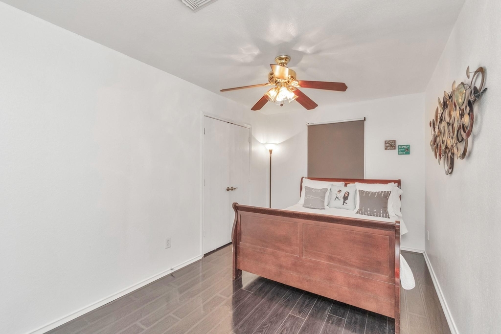 7327 Enchanted Creek Drive - Photo 22
