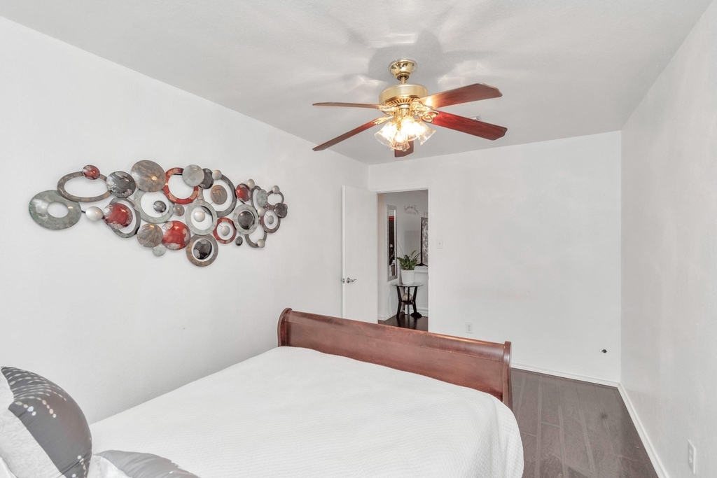 7327 Enchanted Creek Drive - Photo 23