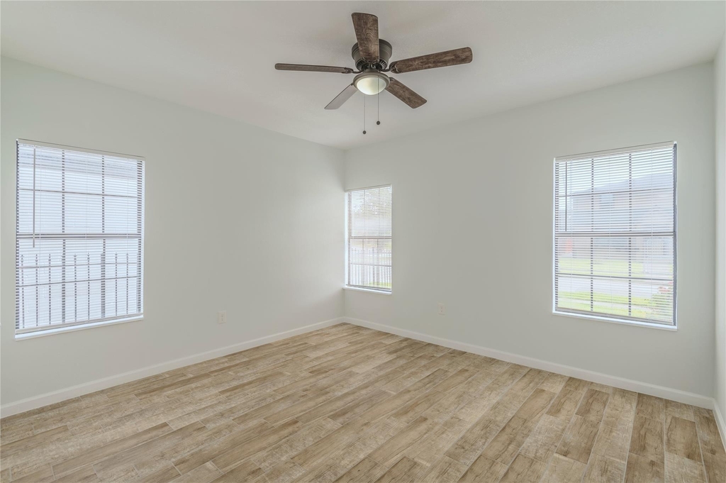 2319 Rosewood Street - Photo 12