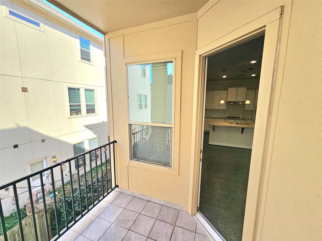 9610 Knights Station Drive - Photo 5