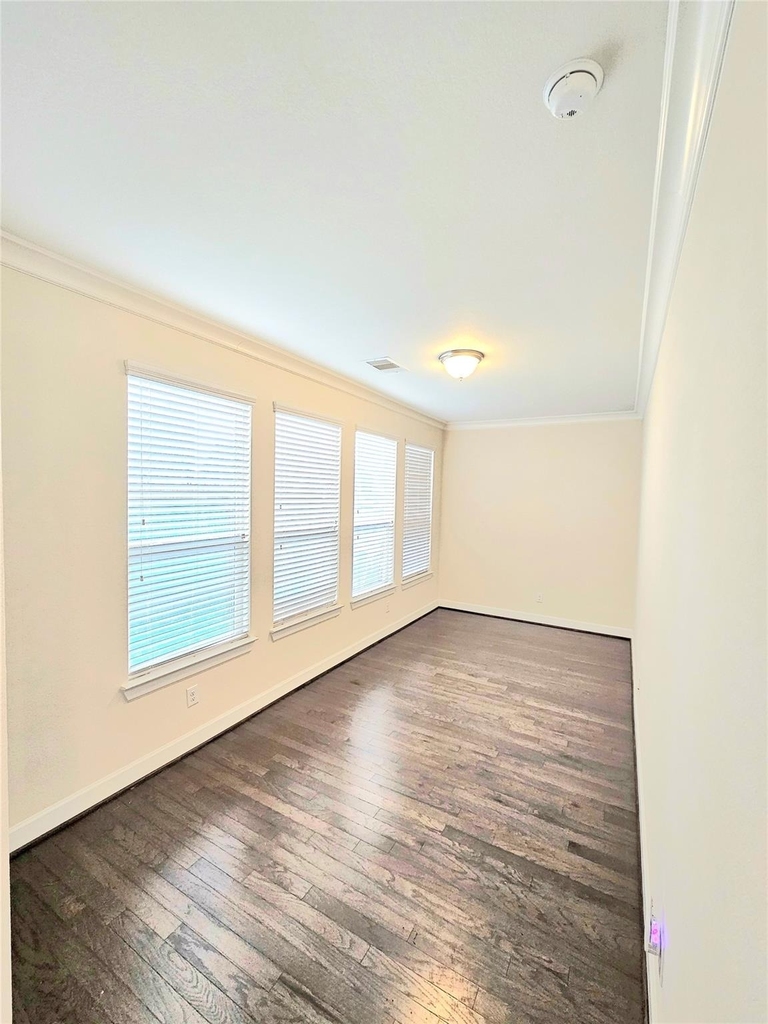 9610 Knights Station Drive - Photo 2