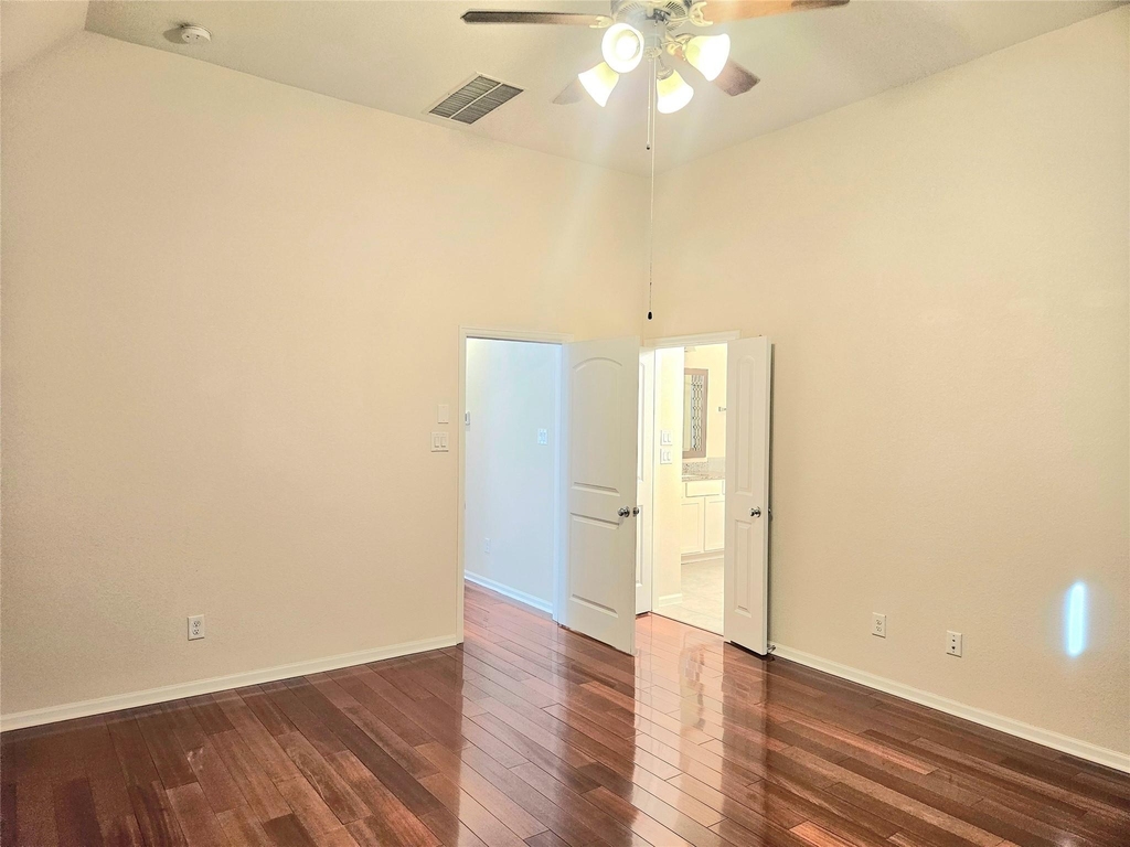 9610 Knights Station Drive - Photo 10