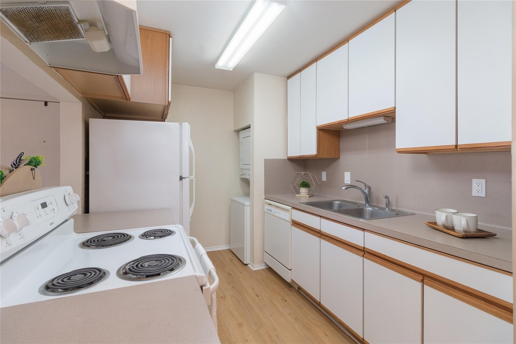 9707 Richmond Avenue - Photo 4