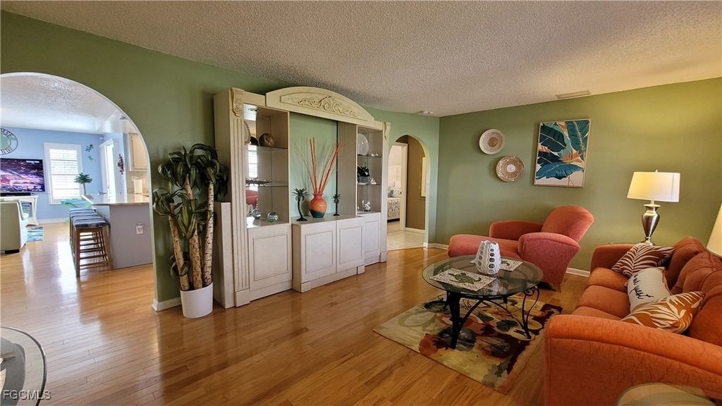 1126 Se 13th Terrace - Photo 3