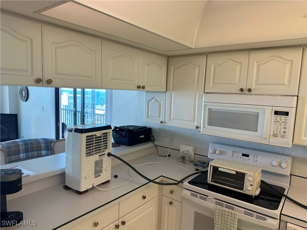 26171 Hickory Boulevard - Photo 20