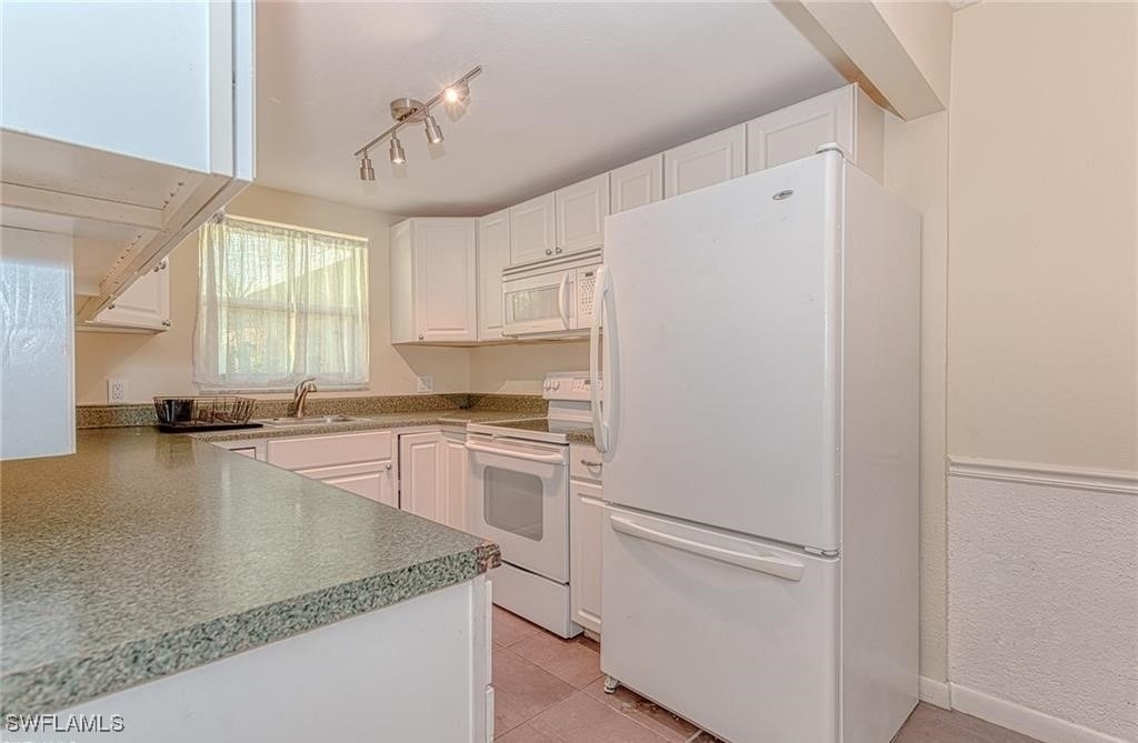 4290 Gulfstream Drive - Photo 1