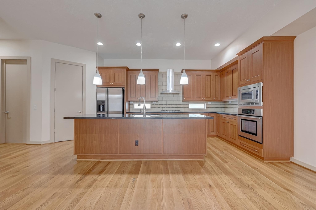 5315 Lillian Street - Photo 9