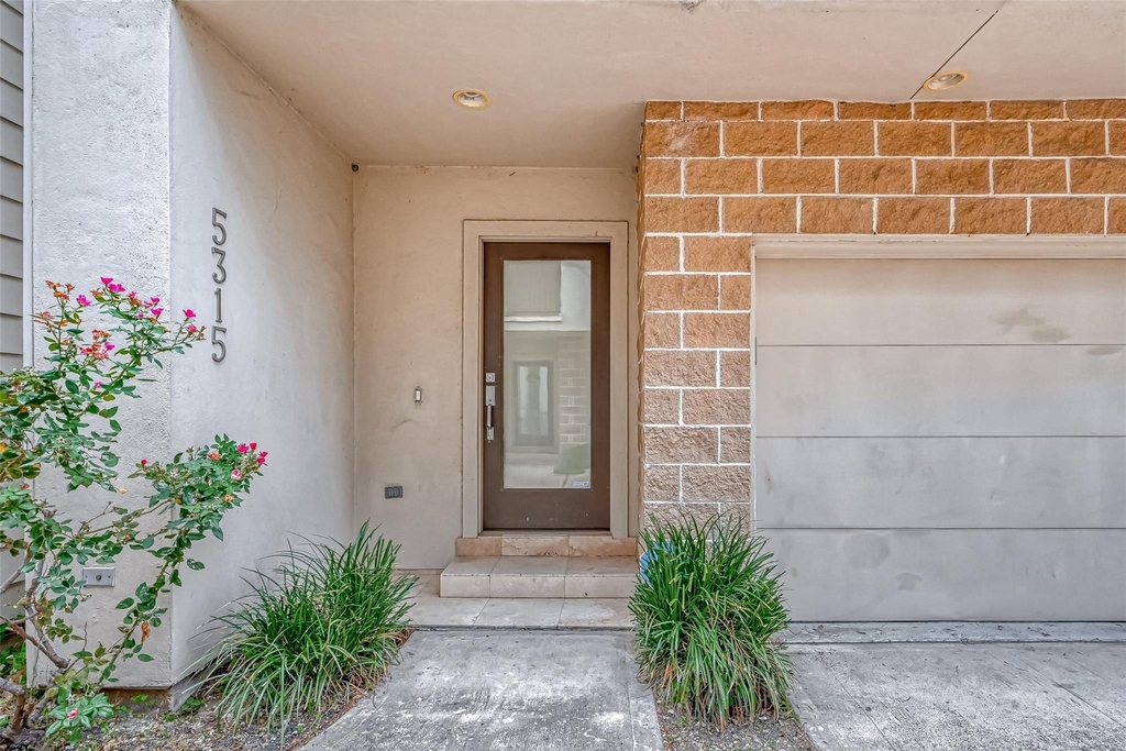 5315 Lillian Street - Photo 2