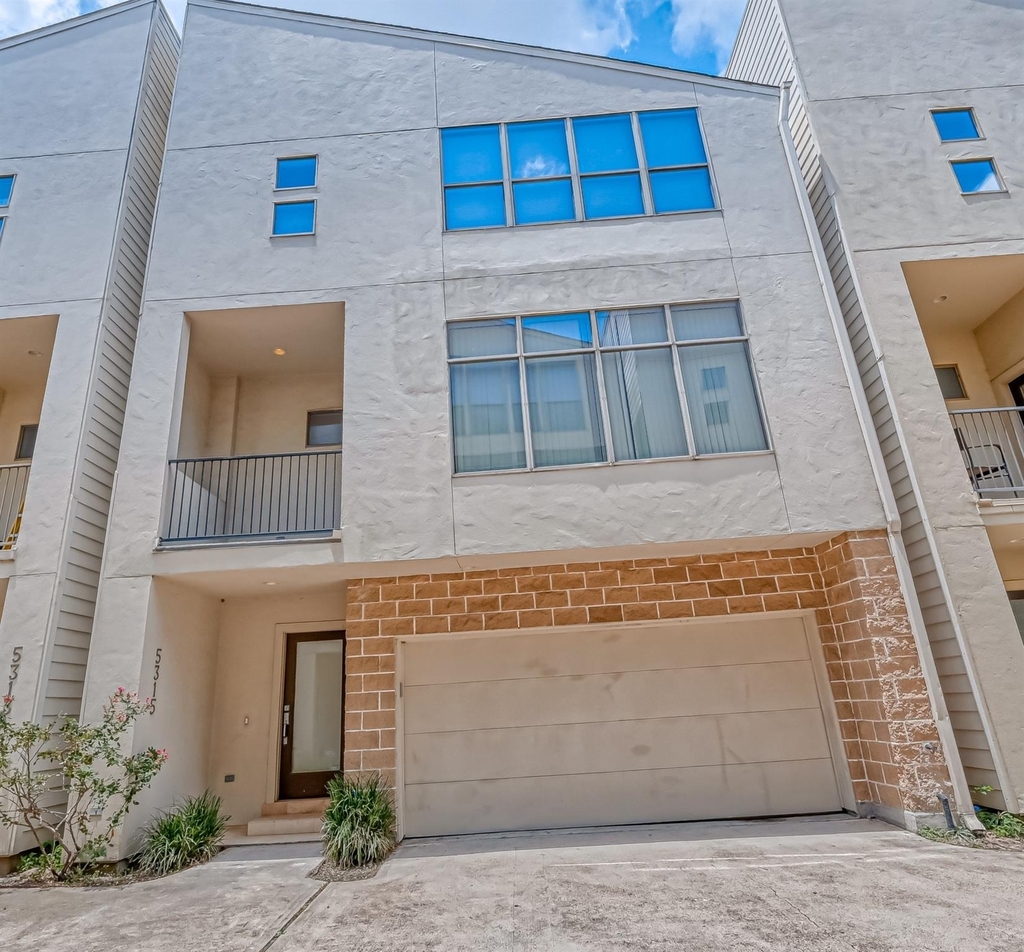 5315 Lillian Street - Photo 1