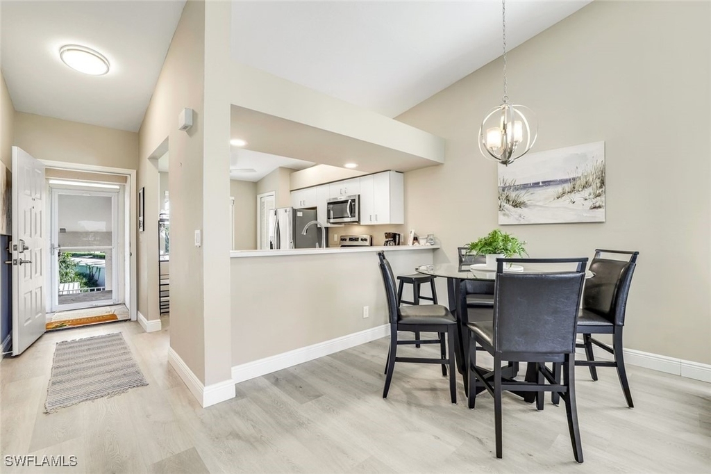 7360 Glenmoor Lane - Photo 2
