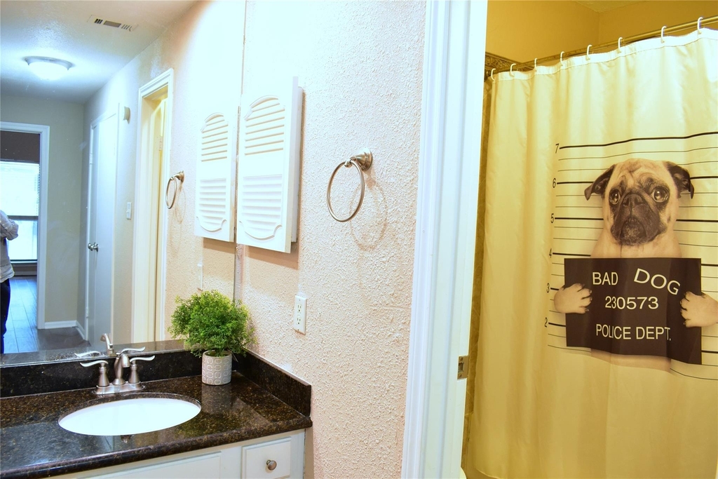 11711 Memorial Drive - Photo 9