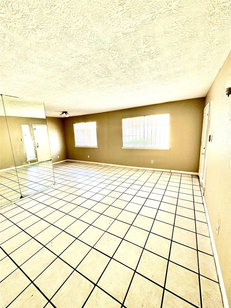 5668 Birchmont Drive - Photo 4