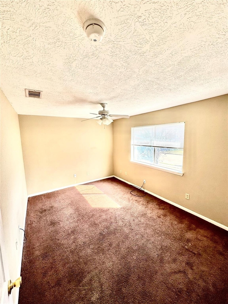 5668 Birchmont Drive - Photo 7