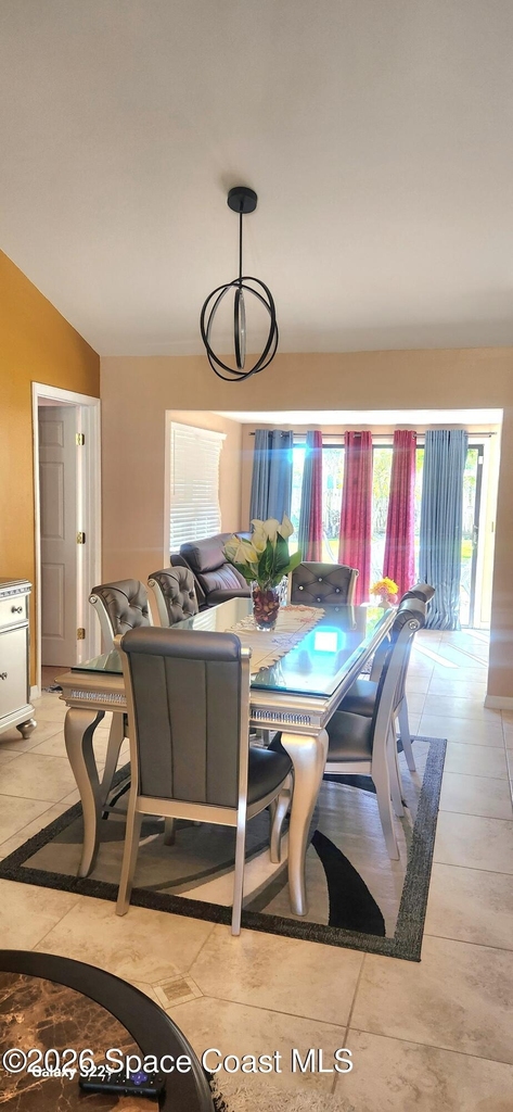 1327 Cherry Hills Road Ne - Photo 3