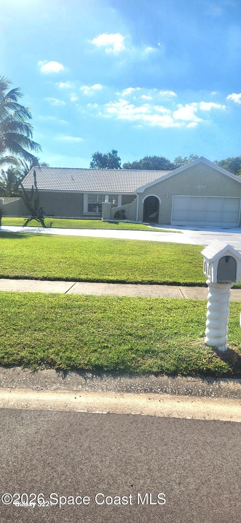 1327 Cherry Hills Road Ne - Photo 0