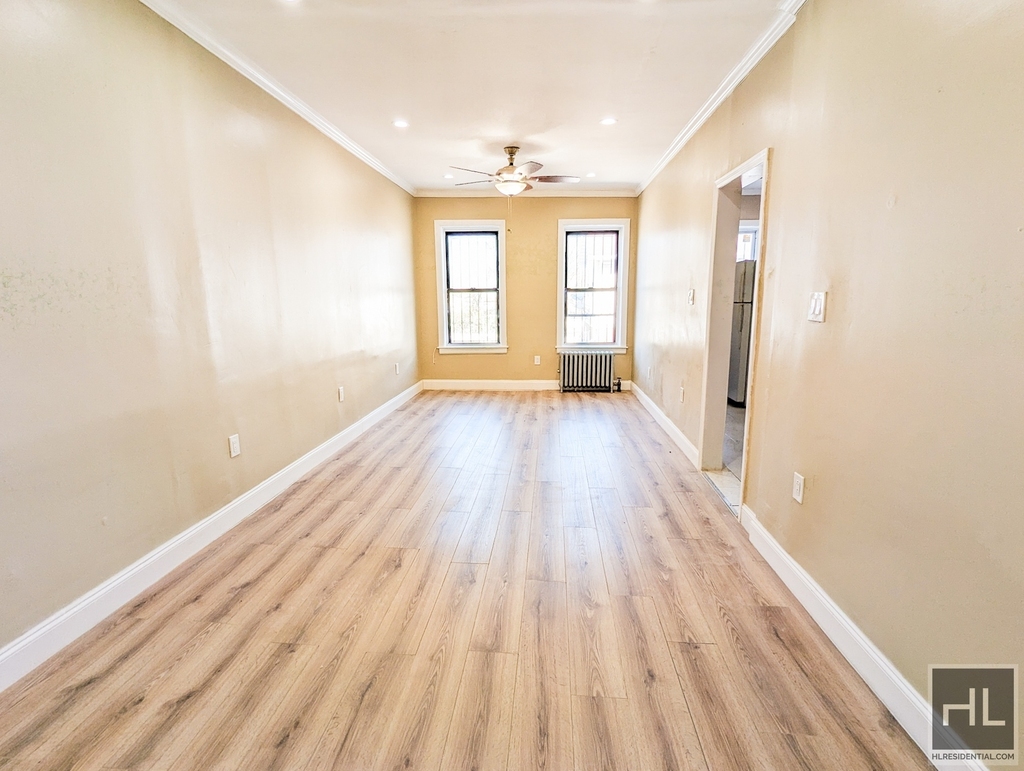 Fulton Street - Photo 2