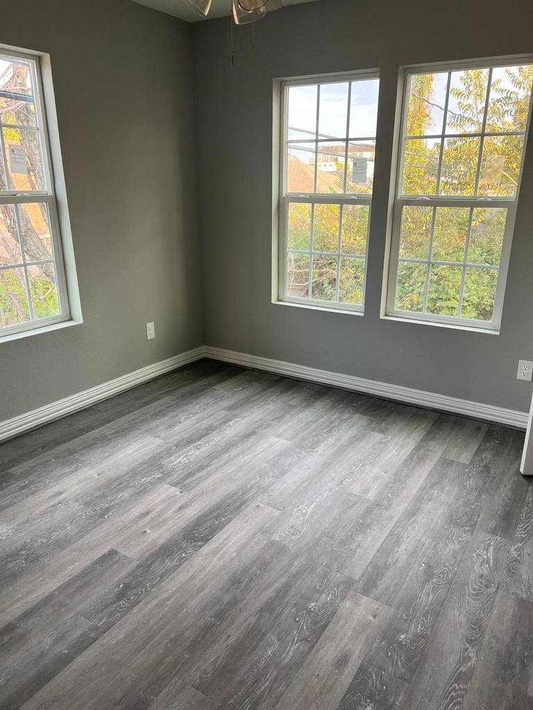 4011 Delano Street - Photo 2