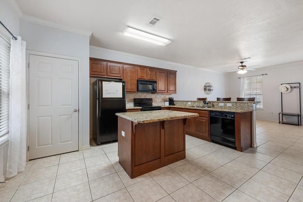 400 Forest Drive - Photo 9