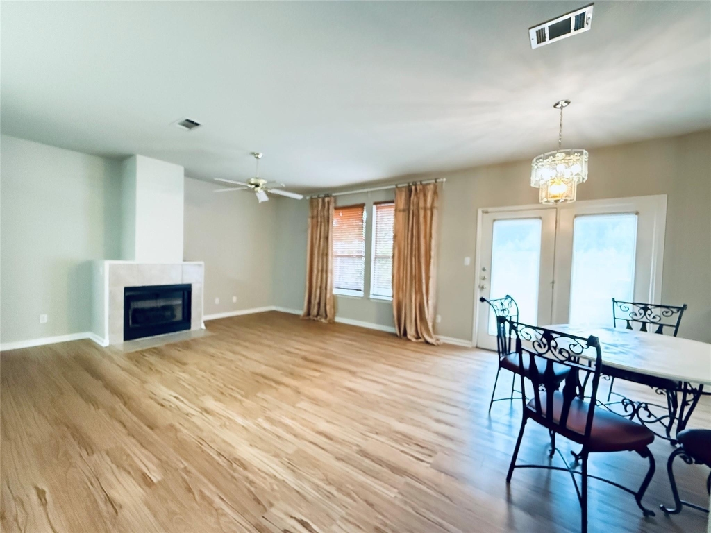 2100 Pipers Field Drive - Photo 2