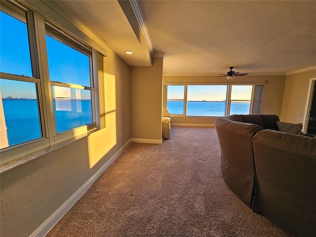 6020 Shore Boulevard S - Photo 8
