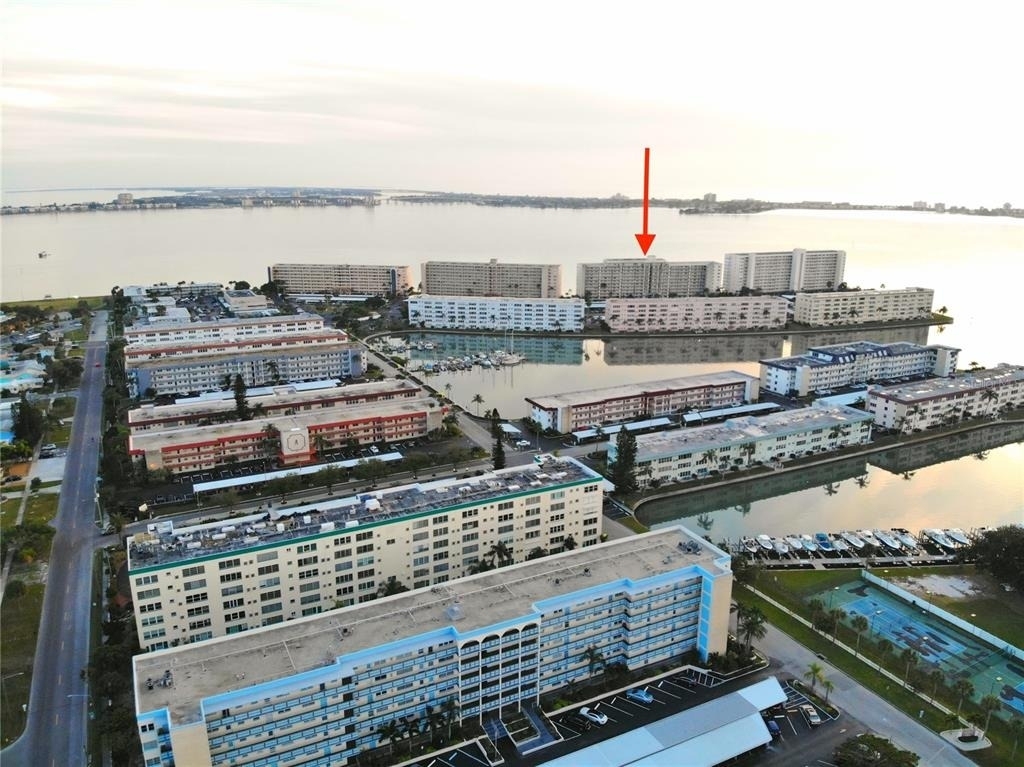 6020 Shore Boulevard S - Photo 1