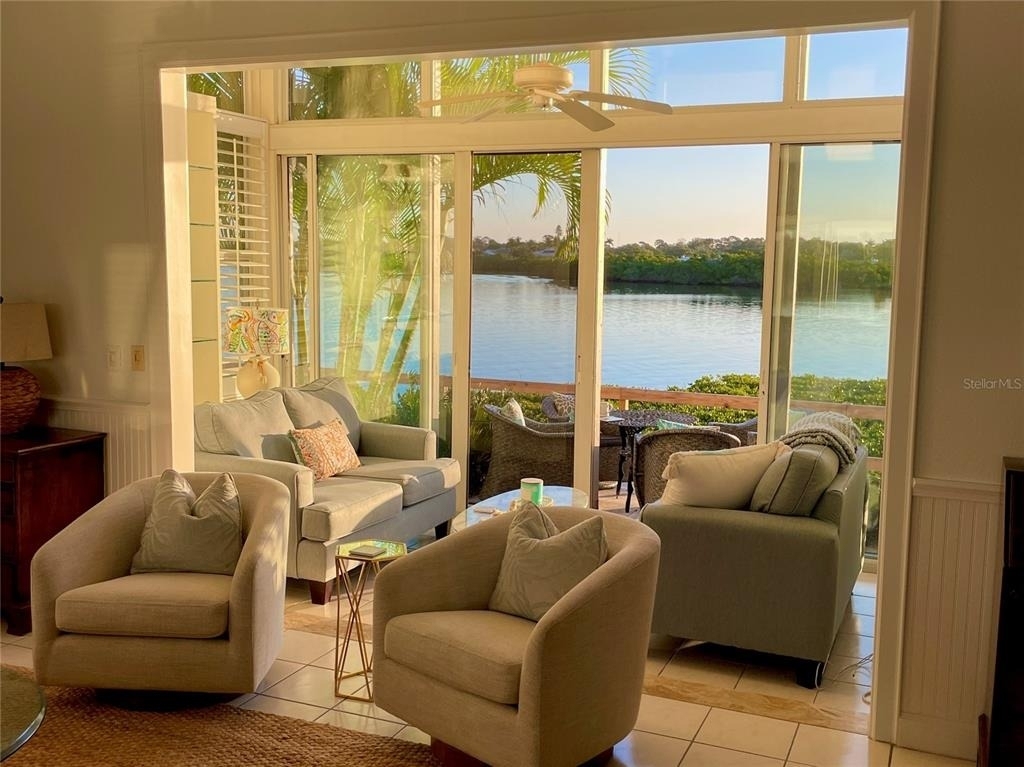 6039 E Peppertree Way - Photo 2