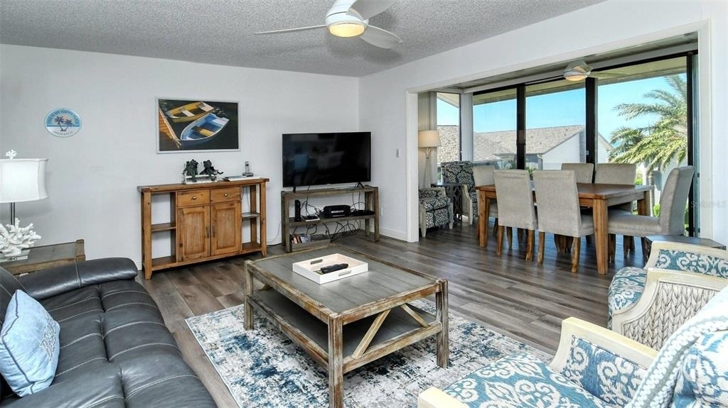 6044 W Peppertree Way - Photo 4