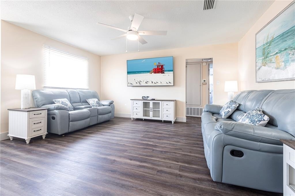6020 Midnight Pass Road - Photo 3