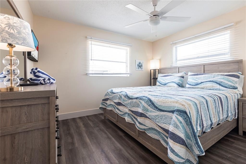 6020 Midnight Pass Road - Photo 8