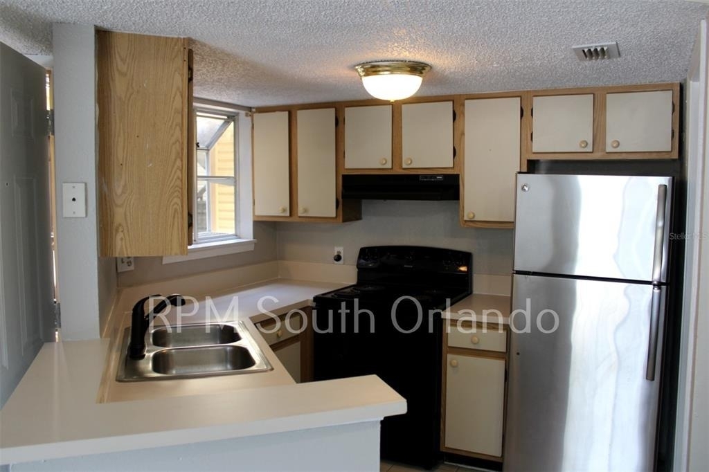 1908 Lake Atriums Circle - Photo 1