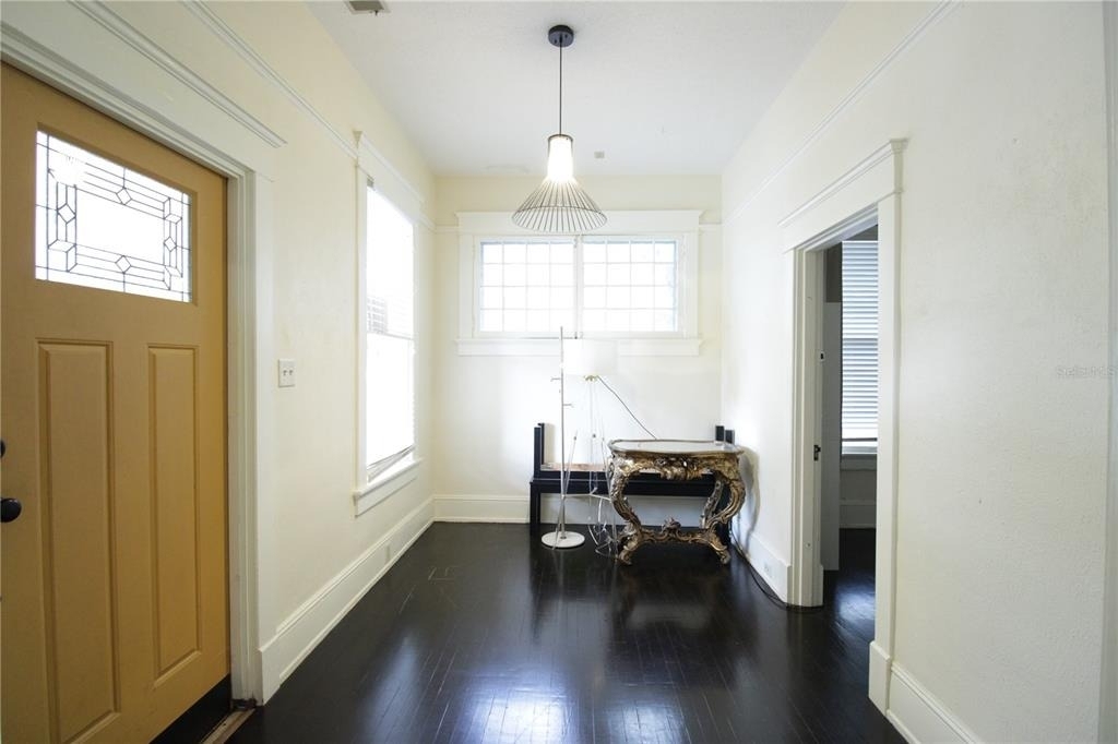 834 E University Avenue - Photo 2