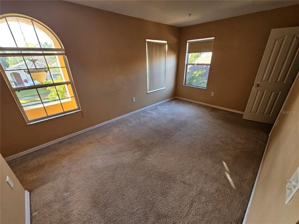 1881 Strathmore Circle - Photo 14