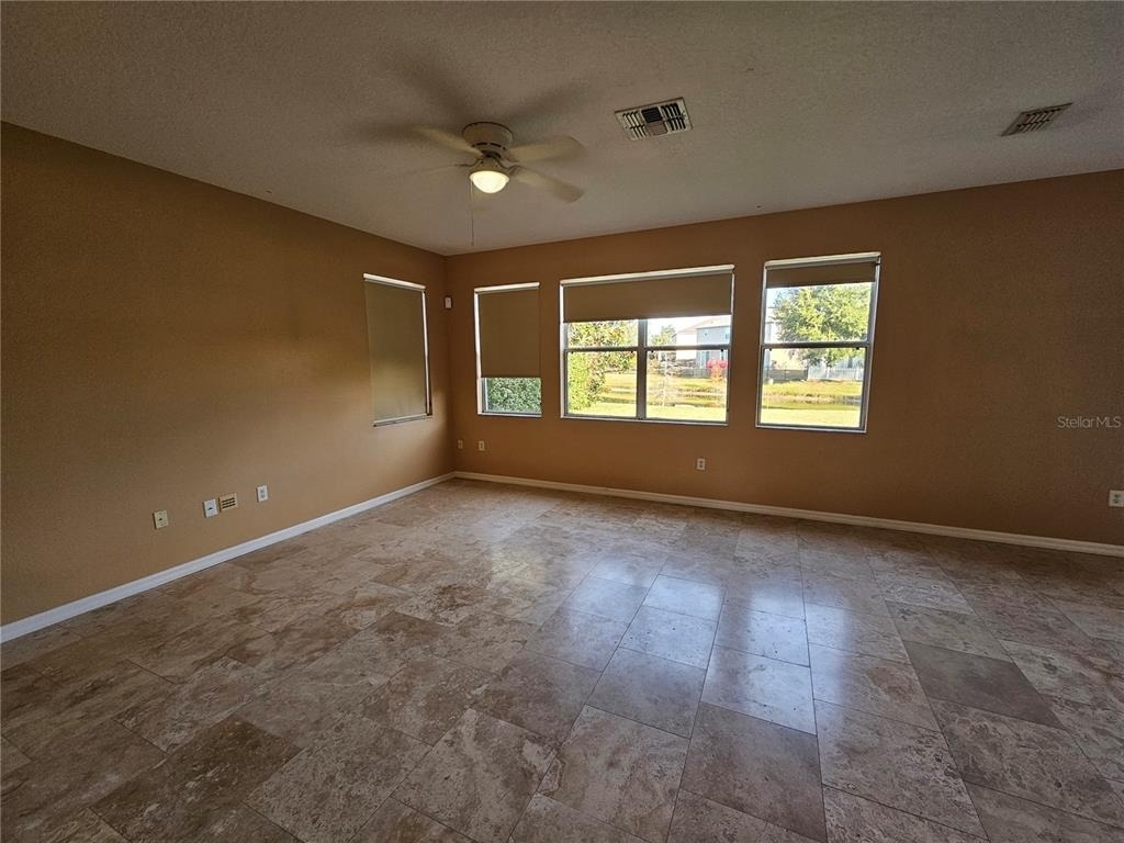 1881 Strathmore Circle - Photo 2