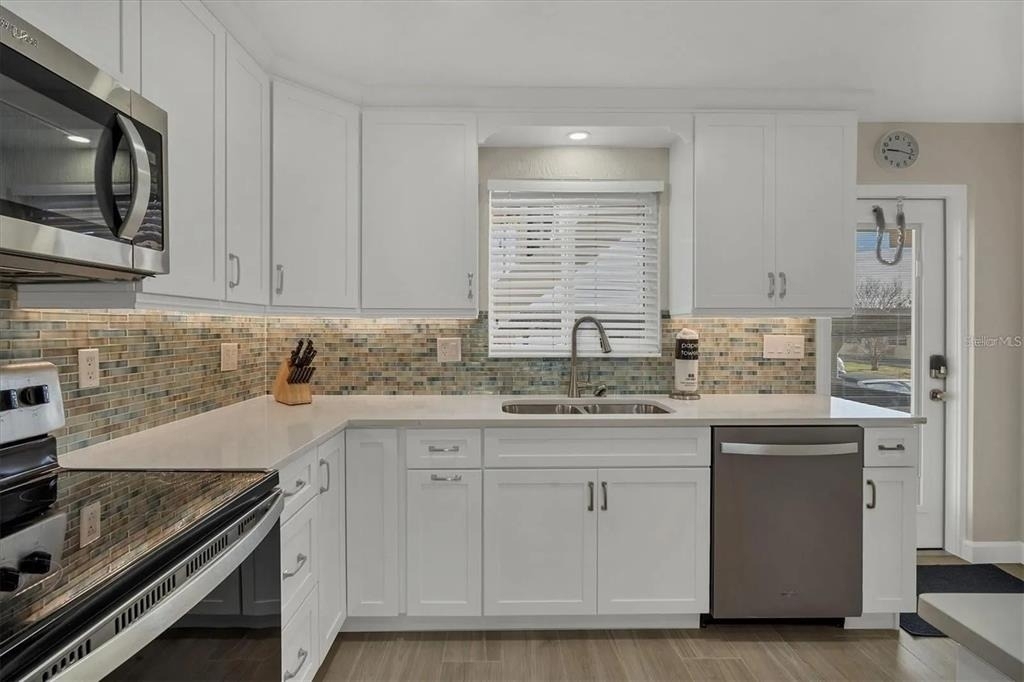 6006 Midnight Pass Road - Photo 13