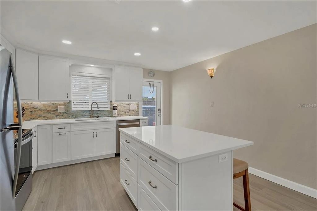 6006 Midnight Pass Road - Photo 11