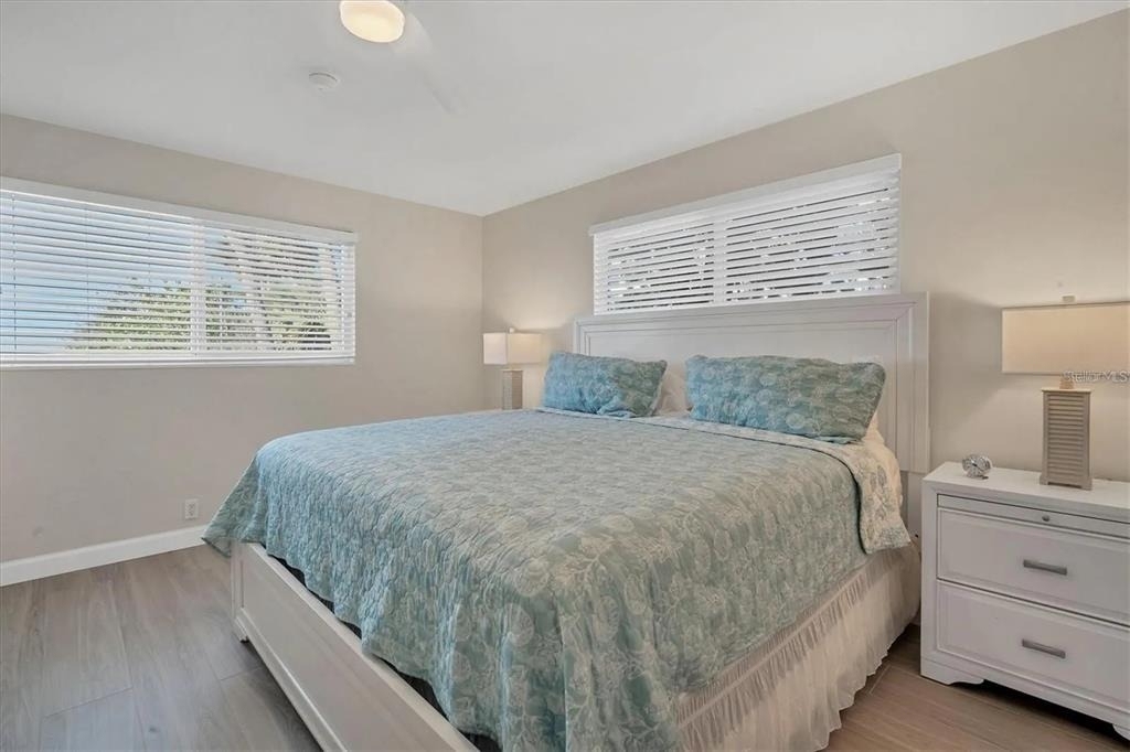 6006 Midnight Pass Road - Photo 15