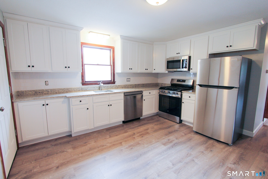 17 Pinehurst Avenue - Photo 4