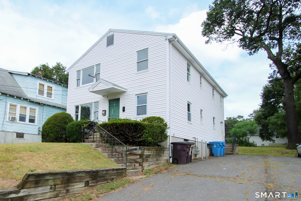 17 Pinehurst Avenue - Photo 0