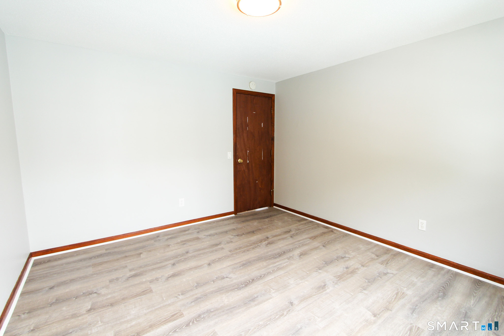 17 Pinehurst Avenue - Photo 10
