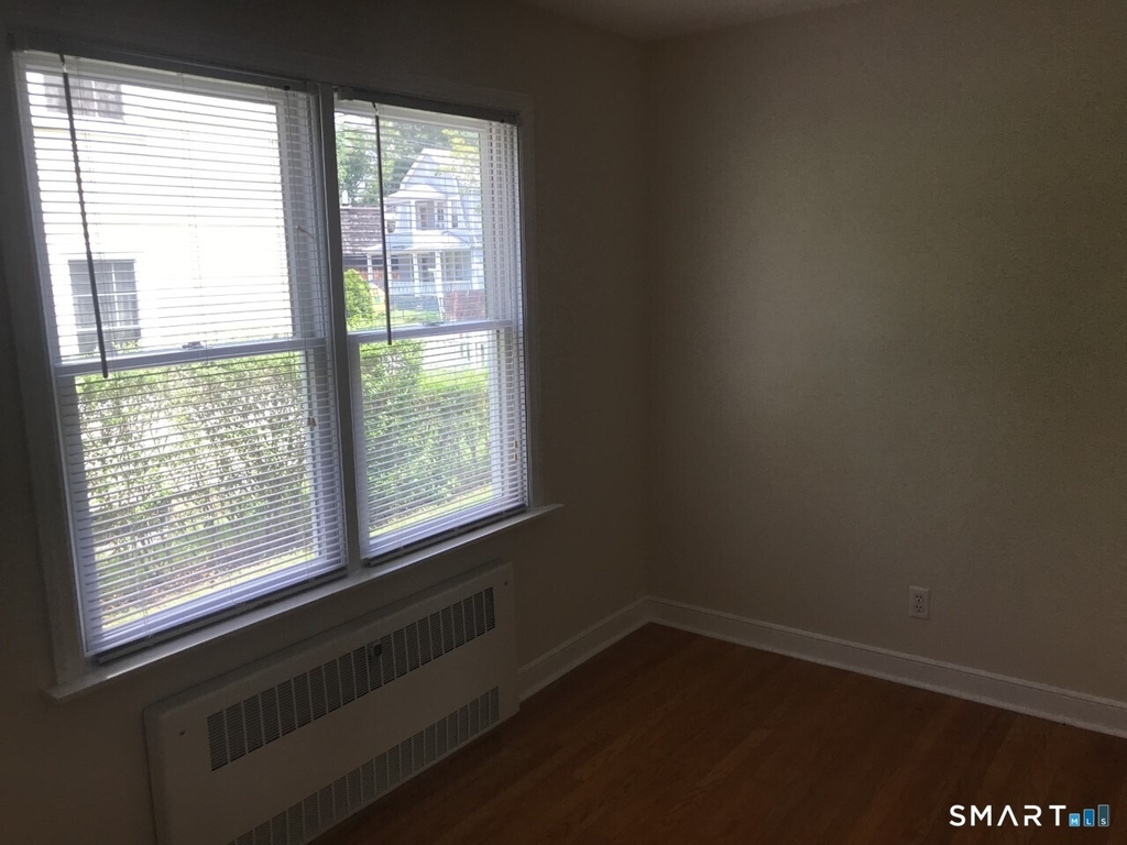 720 Knapps Highway - Photo 4
