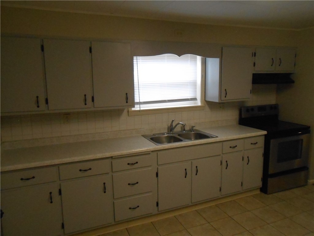 114 Grant St - Photo 10