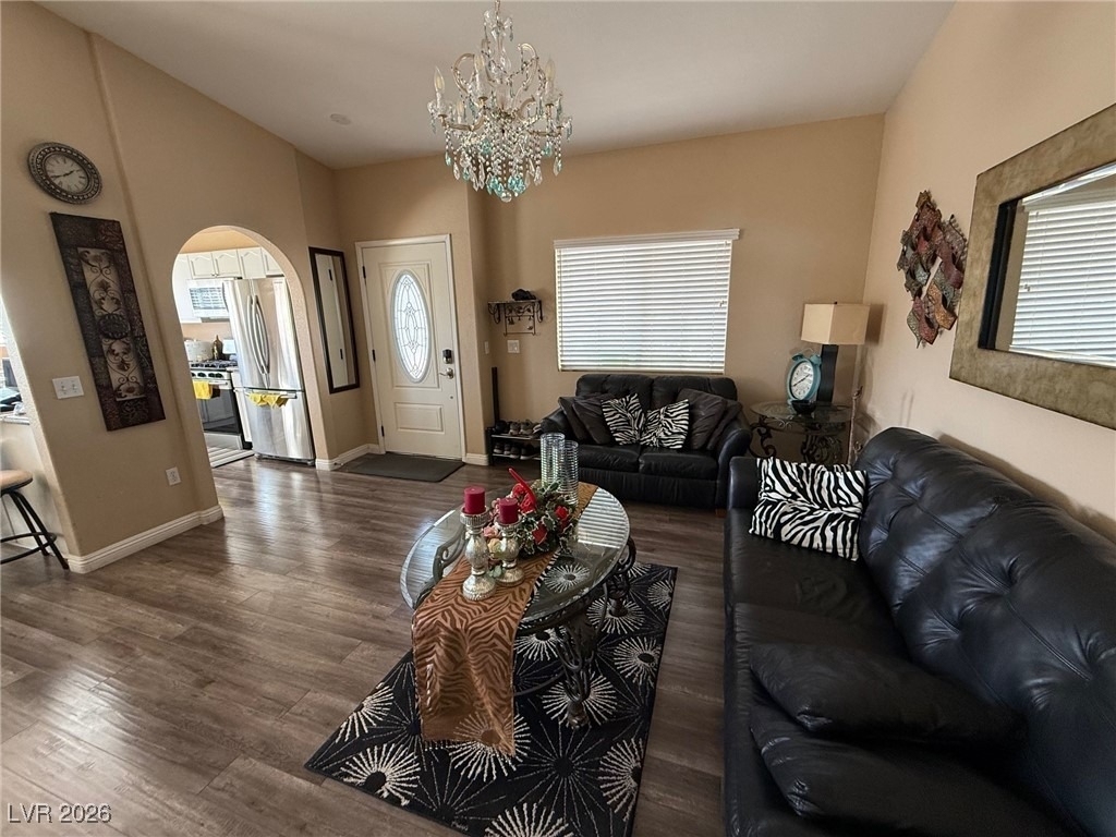 401 Amber Pine Street - Photo 2